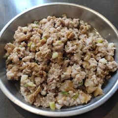 A picture of Steamed Ground Pork with Preserved Lettuce.