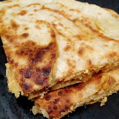A picture of Pizzy Paratha.