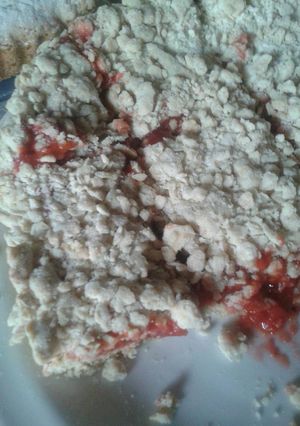Una foto de Cuadraditos de frambuesa y avena