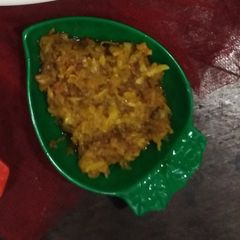A picture of Lahsan ki chutni.