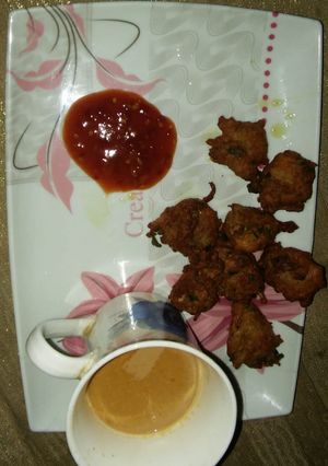 A picture of Piaz pakoray.