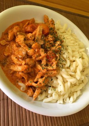 Gombás csirkeragu recept fotója