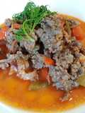 Carne molida de res en salsa