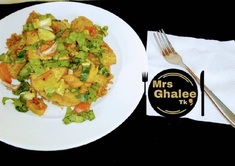 Fried golden tofu with salad