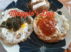 Una foto de #5 Huevos divorciados