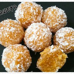 A picture of Pineapple ladoo.
