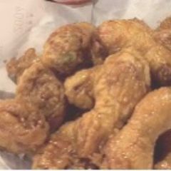 A picture of Worlds greatest Buffalo wings.