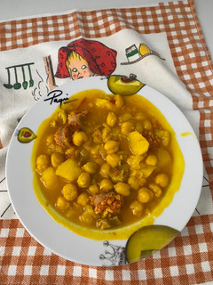 Una foto de Potaje de garbanzos!