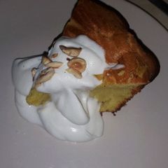 A picture of Mango Cake.