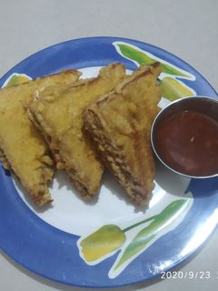 પકોડા (Pakoda recipe in gujarati) રેસીપી મુખ્ય ફોટો