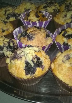 Une photo de Muffins myrtilles streusel