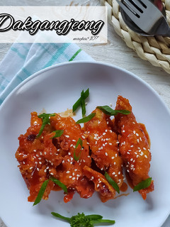 Foto resep Dakgangjeong (pedas manis ayam goreng Korea)