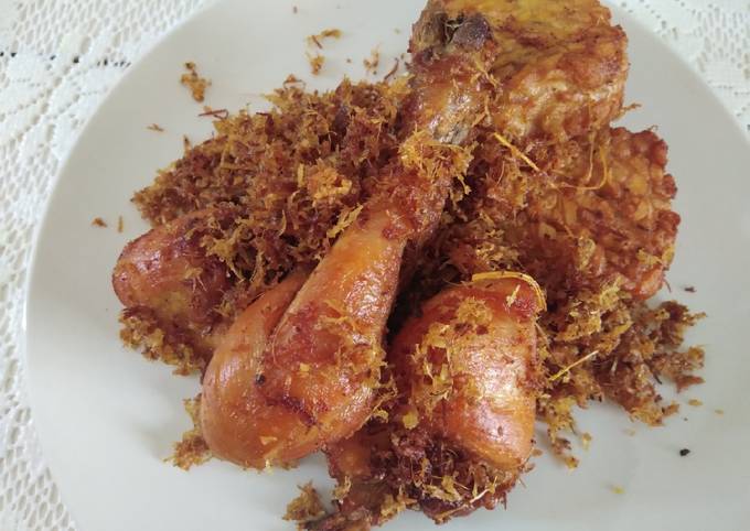 Resep Ayam goreng serundeng anti Gagal oleh Eva Sohif - Cookpad