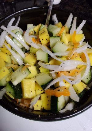 Una foto de Ensalada de Chile y fruta