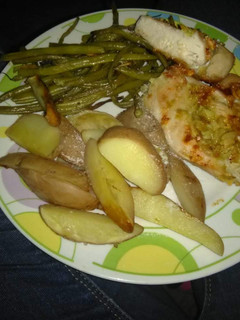 A picture of Garlic Butter Chicken, Green Beans and Potatoes.
