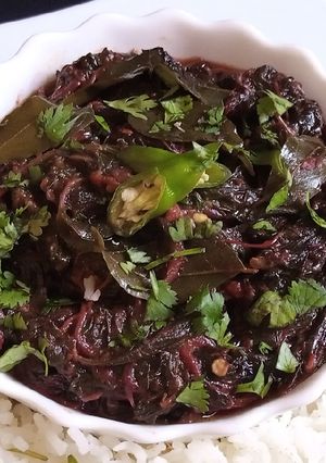 A picture of Laal Saag (Red Spinach).