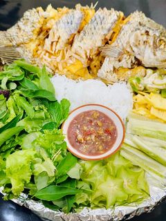 Hình của món CÁ TAI TƯỢNG chiên xù.