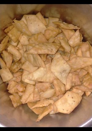 नमकीन(Namkeen recipe in Hindi) रेसिपी मुख्य फोटो