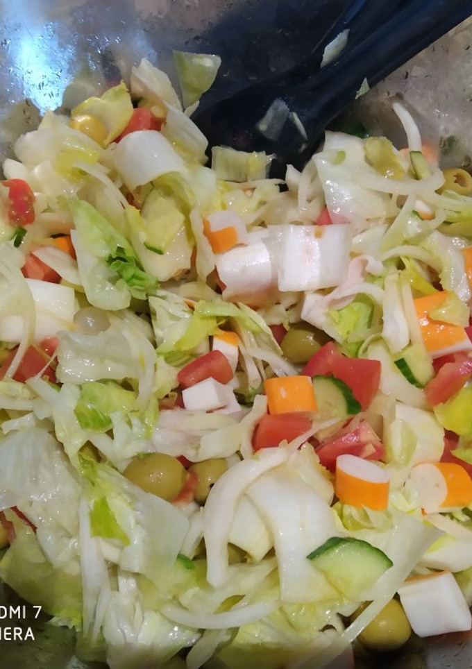 Una foto de Ensalada de endivia y lechuga