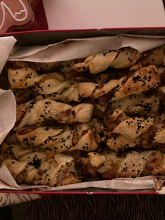 Sajtkrémes csavart falatkák két verzióban recept fotója