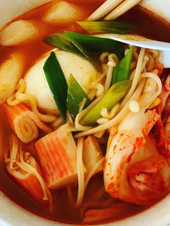 A picture of Korean Spicy Rice Cake Noodles.