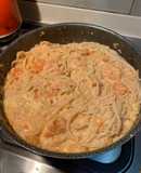 Pasta en salsa de camarones