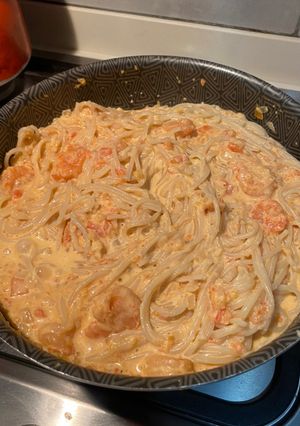 Una foto de Pasta en salsa de camarones