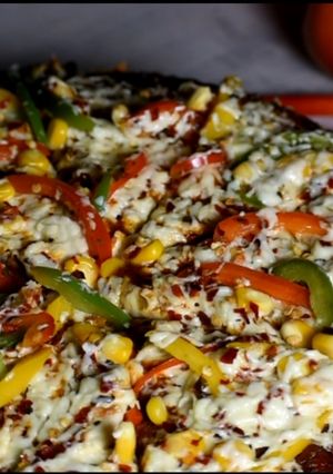 অমলেট ভেজিটেবিল পিৎজা (omelette vegetable pizza recipe Bangali) রেসিপির প্রধান ছবি
