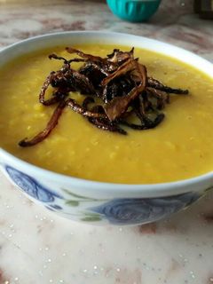 صورة لوصفة شوربة العدس العراقية بطريقة سهلة وسريعة ولذيذة 😀