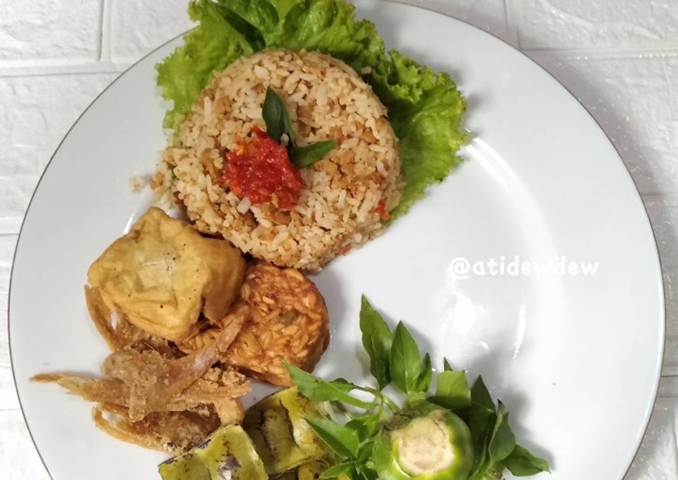 *Nasi Tutug Oncom*