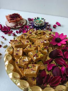 મગસ (Magas Recipe In Gujarati) રેસીપી મુખ્ય ફોટો