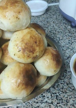 A picture of Baked Vada Pav.