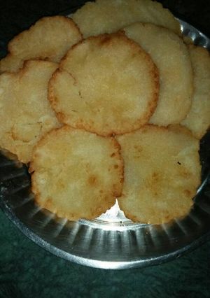 A picture of #left over sugarsyrup meetha puri.