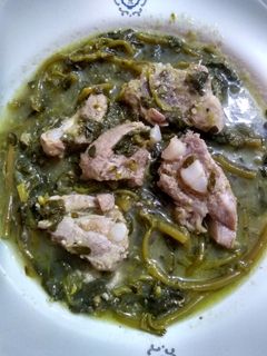 Una foto de Verdolagas con costilla de cerdo en salsa verde!