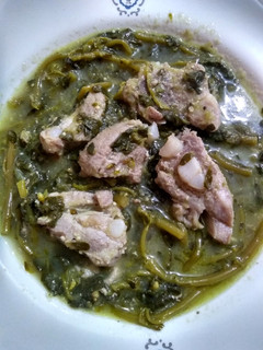 Una foto de Verdolagas con costilla de cerdo en salsa verde!