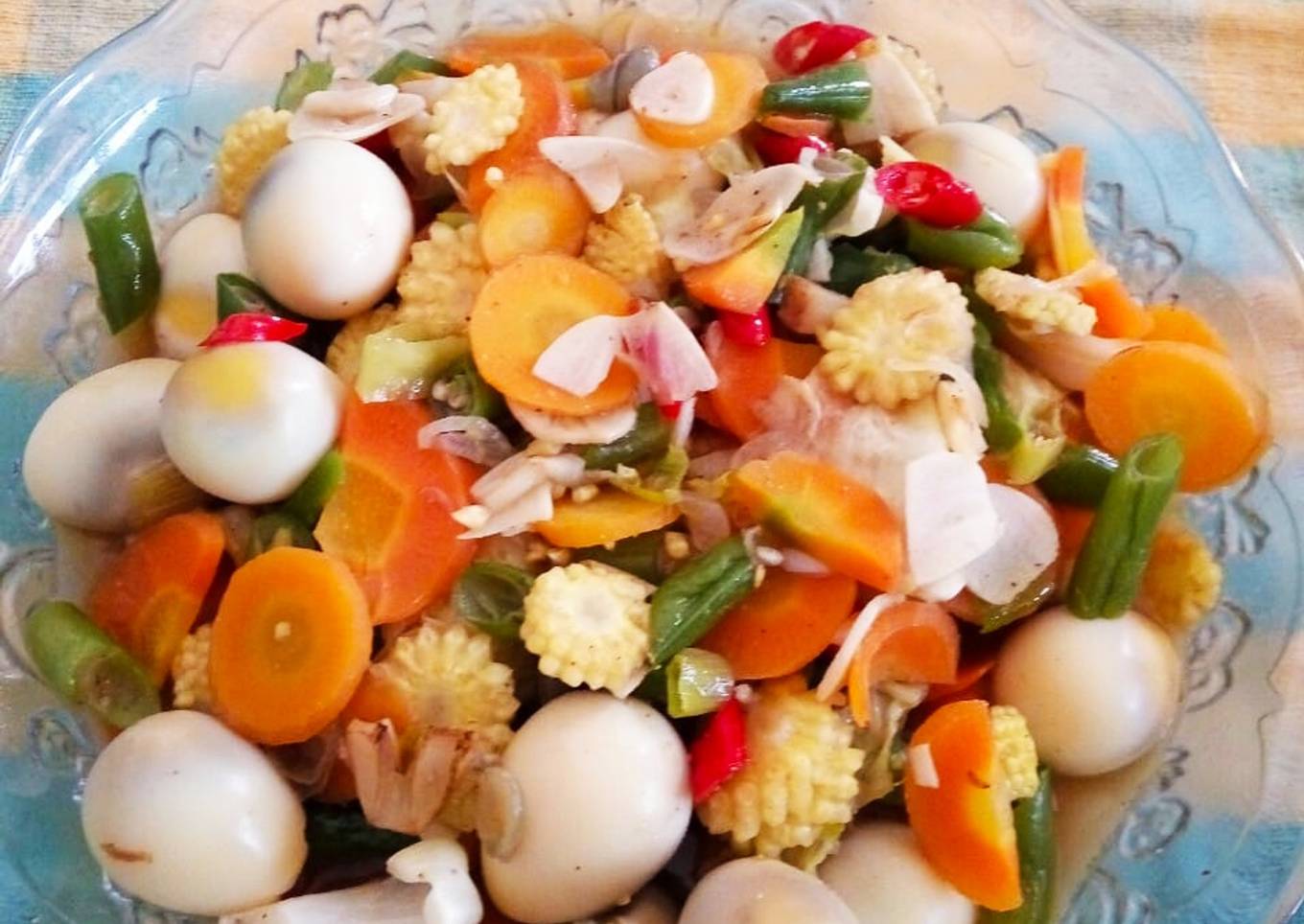 Capcay telur puyuh ala-ala