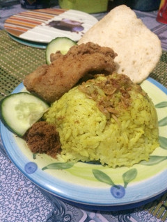 Foto resep Nasi kuning pandan kukus simpel ala fe