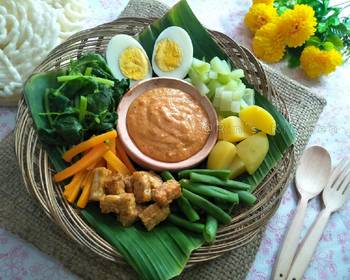 Easy Make Recipe GadoGado Surabaya Mixed Vegetables with Peanut Sauce Dressing Delicious