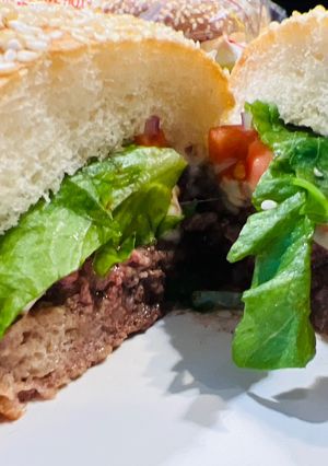A picture of Perfect Grilled Burgers 🍔.