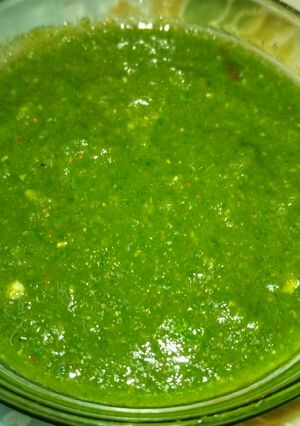 A picture of Coriander leaves.