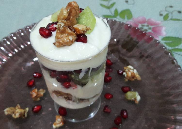 Yogurt and walnut parfait