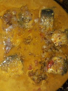 தேங்காய் பால் மீன் குழம்பு (Thenkaai paal meen kulambu recipe in tamil) செய்முறை முக்கிய புகைப்படம்