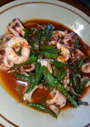 Foto resep Tumis cumi campur kacang panjang dan teri