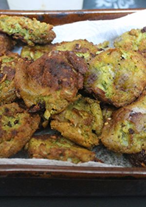 Foto principal de Tortitas de coliflor con ajo y perejil