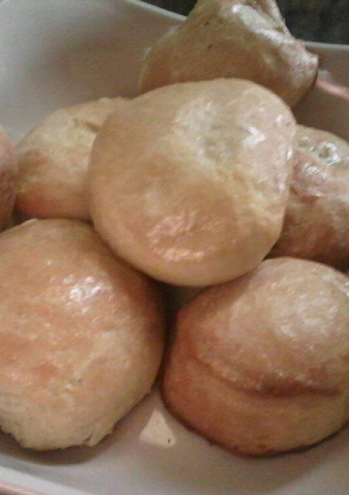A picture of Fresh Bun Bread.