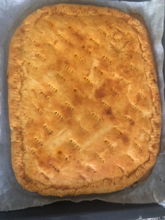 Una foto de Empanada de atún, pimiento y huevos