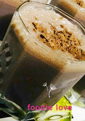 A picture of Choco bourbon almond thick shake.