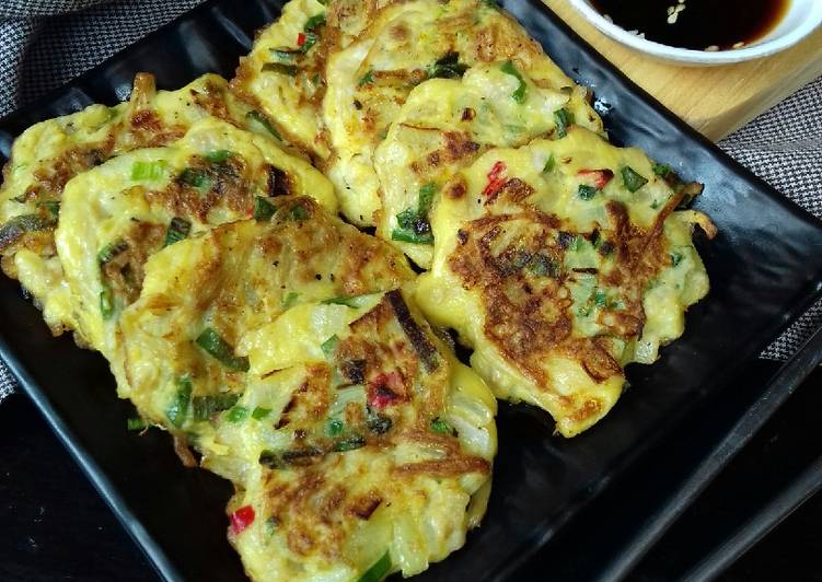 Cara Gampang Menyiapkan Enoki Mushroom Pancake (Paengi Beoseot Jeon:팽이버섯전), Lezat