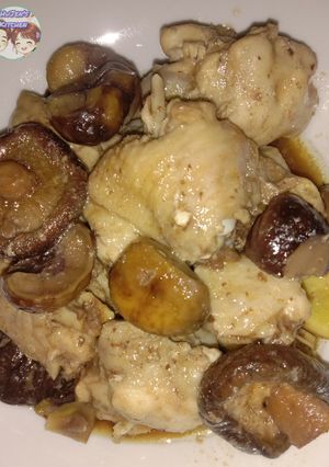 รูปของ ไก่นึ่งเกาลัดสไตล์อันฮุย (Anhui-Style Steamed Chicken and Chestnuts)