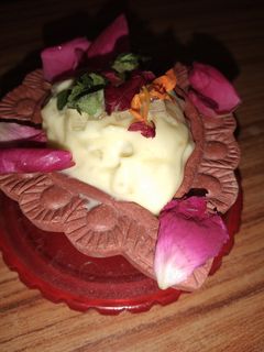 मक्खन मिश्री (Makkhan Mishri recipe in hindi) रेसिपी मुख्य फोटो